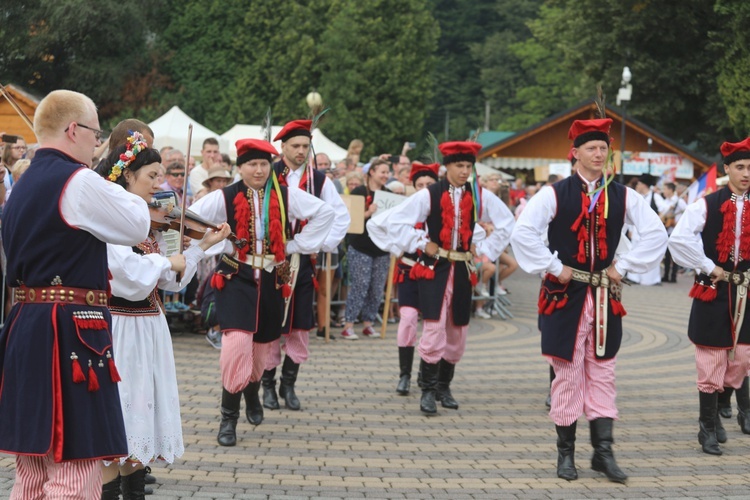 Korowód na rozpoczęcie 55. TKB w Wiśle -2018