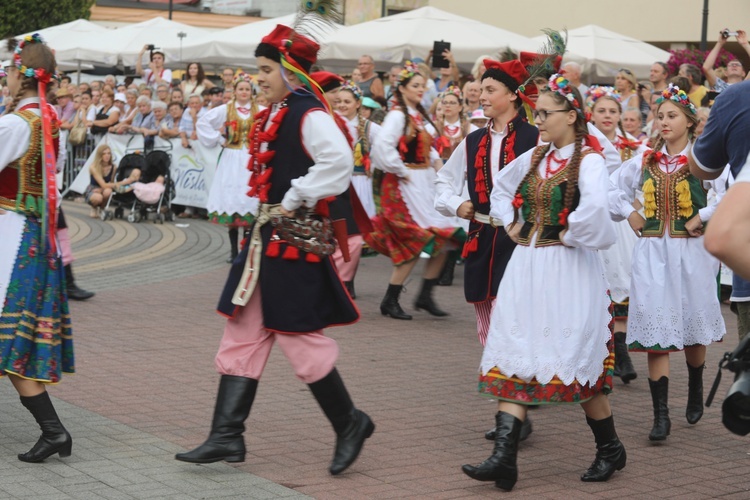 Korowód na rozpoczęcie 55. TKB w Wiśle -2018