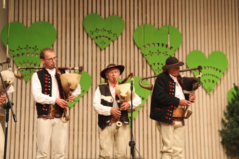 Koncert dudziarzy i gajdoszy na inauguracji 55. TKB w Żywcu - 2018