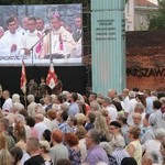 Modlitwa za powstańców na pl. Krasińskich