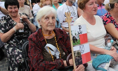 Kiedy wybuchło powstanie, Elżbieta Chaberska miała 7 lat. Pamięta, że strasznie się wtedy bała