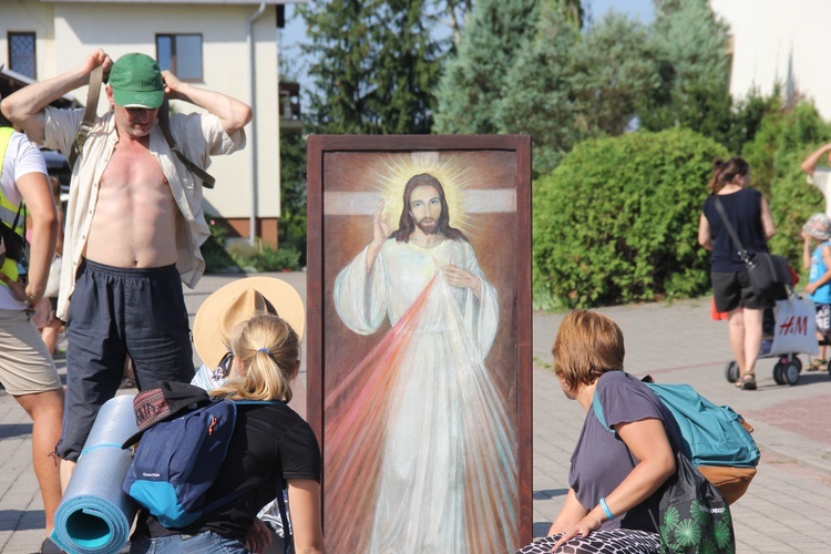 Pielgrzymka hipisów na Jasną Górę