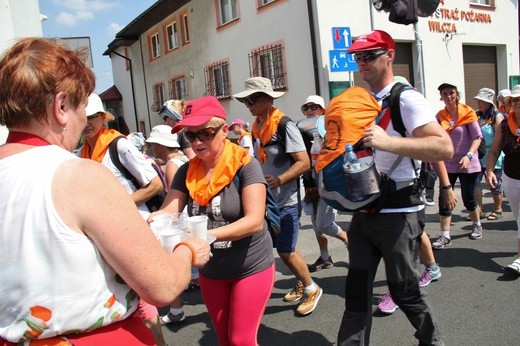 73. Pielgrzymka Rybnicka - grupy 6, 7, 8 i postój w Wilczy
