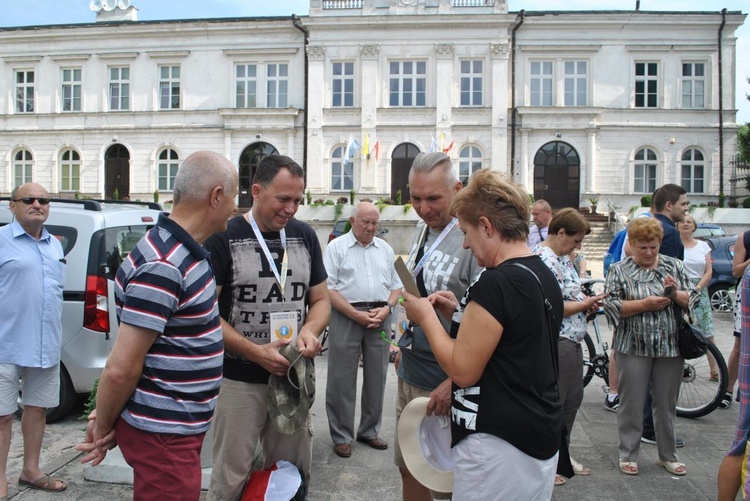 Wyjście pielgrzymów z Chełma.