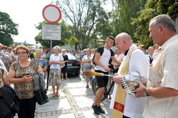 Bp Cisło przewodniczył Mszy św. rozesłania chełmskich pielgrzymów na Jasną Górę.