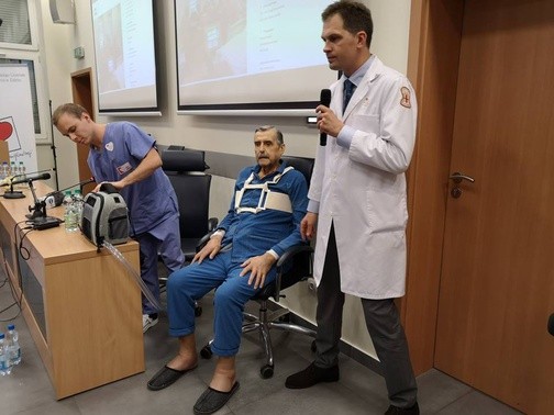 Wszczepiono pierwsze całkowicie sztuczne serce