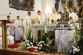 Mszy św. w Bobolicach przewodniczył bp Ignacy Dec.