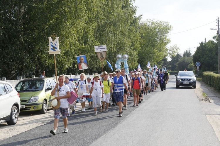 Droga do Przeworna i Apel Jasnogórski z modlitwą o powołania