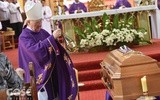 Liturgii pogrzebowej przewodniczył bp Ignacy Dec