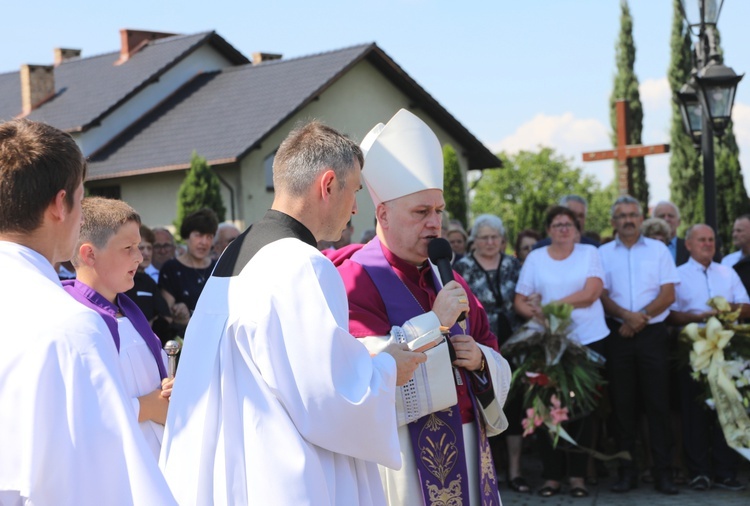 Pogrzeb śp. ks. prof. Józefa Krętosza w Bronowie