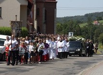 Tłumy żegnały Beatę i Kacpra z Wysokiej