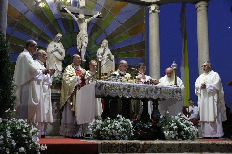 Prymicje bp. Mirosława Gucwy w Limanowej