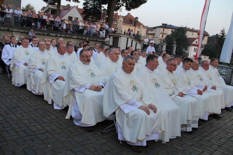 Prymicje bp. Mirosława Gucwy w Limanowej