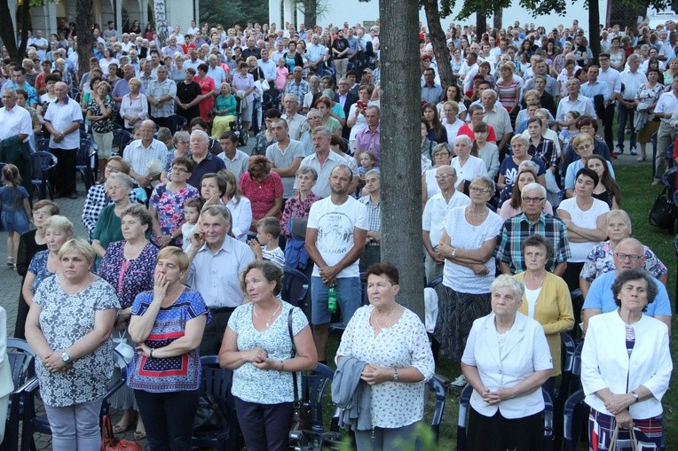 Prymicje bp. Mirosława Gucwy w Limanowej