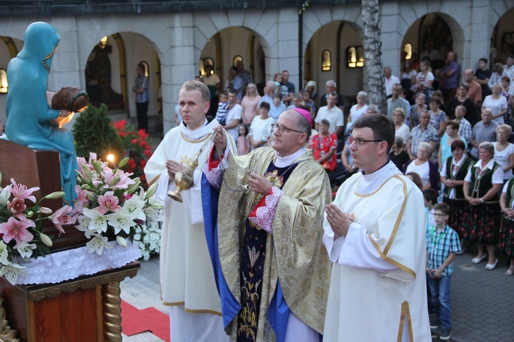 Prymicje bp. Mirosława Gucwy w Limanowej