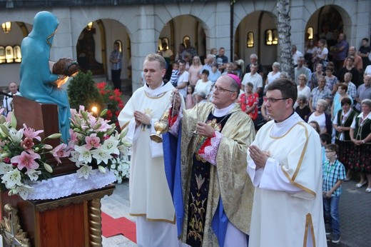 Prymicje bp. Mirosława Gucwy w Limanowej