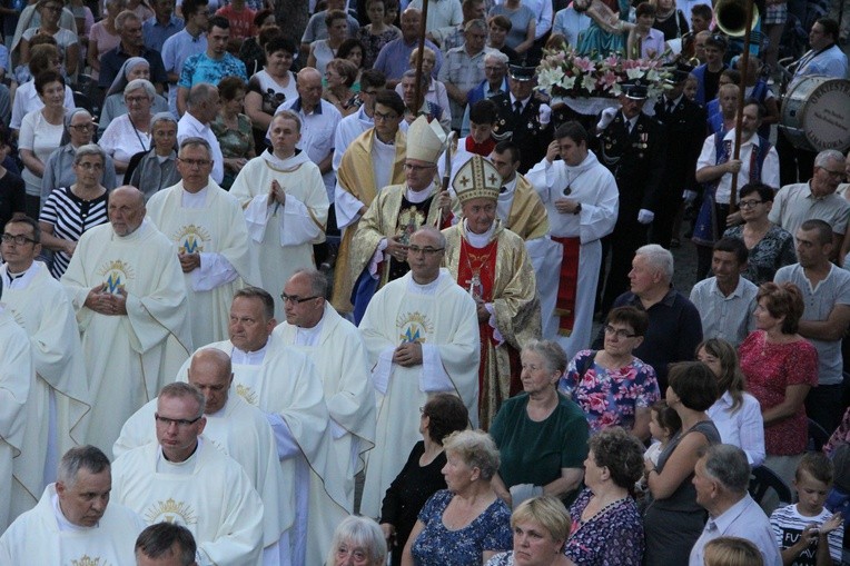 Prymicje bp. Mirosława Gucwy w Limanowej