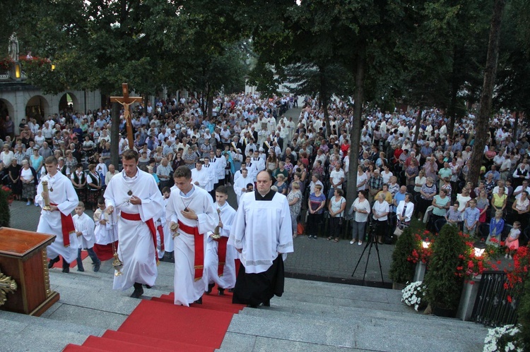 Prymicje bp. Mirosława Gucwy w Limanowej