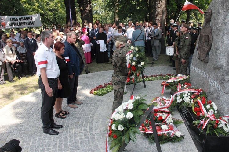 Odsłonięcie i poświęcenie Pomnika Żołnierzy Wyklętych