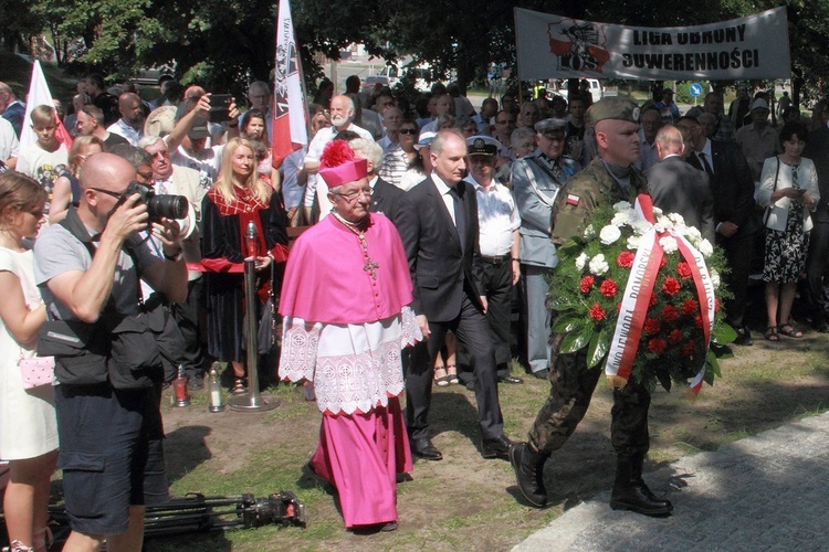 Odsłonięcie i poświęcenie Pomnika Żołnierzy Wyklętych