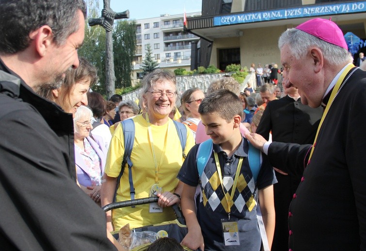 Pierwsze kroki praskich pielgrzymów