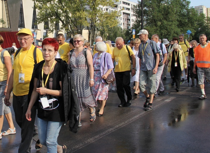 Pierwsze kroki praskich pielgrzymów