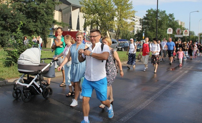 Pierwsze kroki praskich pielgrzymów