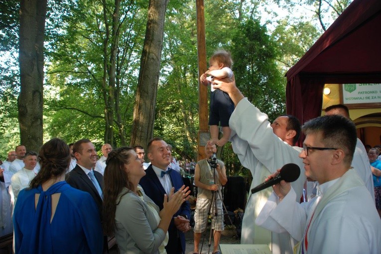 Msza u św. Otylii, kolejny chrzest oraz serdeczne przyjęcie w Chodlu