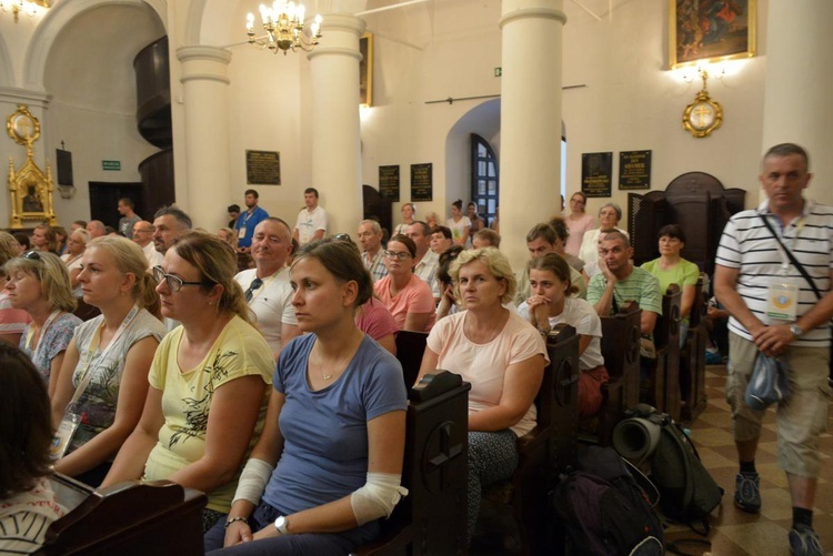 Msza u św. Otylii, kolejny chrzest oraz serdeczne przyjęcie w Chodlu