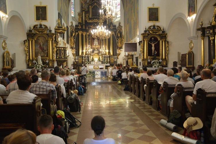 Msza u św. Otylii, kolejny chrzest oraz serdeczne przyjęcie w Chodlu