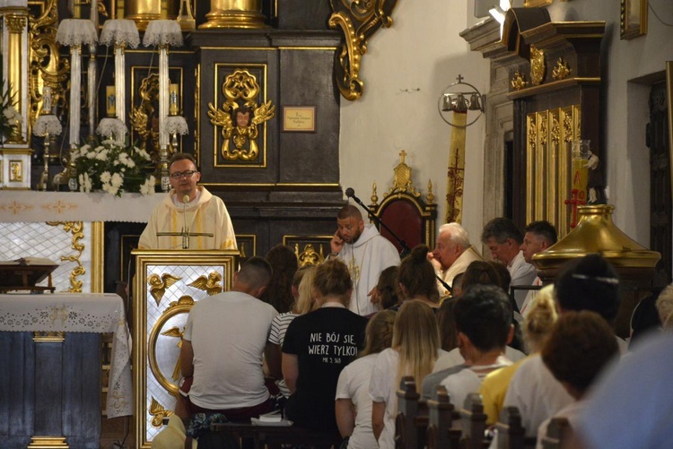 Msza u św. Otylii, kolejny chrzest oraz serdeczne przyjęcie w Chodlu