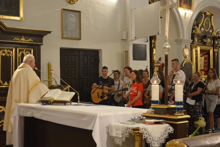 Msza u św. Otylii, kolejny chrzest oraz serdeczne przyjęcie w Chodlu
