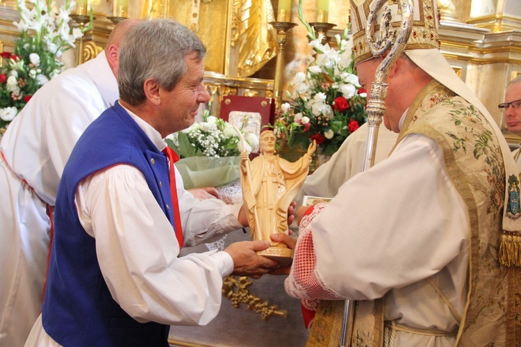 Biskup Andrzej Jeż w Siedliskach k. Bobowej