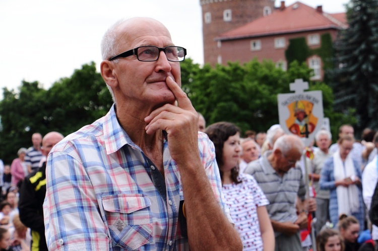 Wyjście 38. Pieszej Pielgrzymki Krakowskiej z Wawelu na Jasną Górę