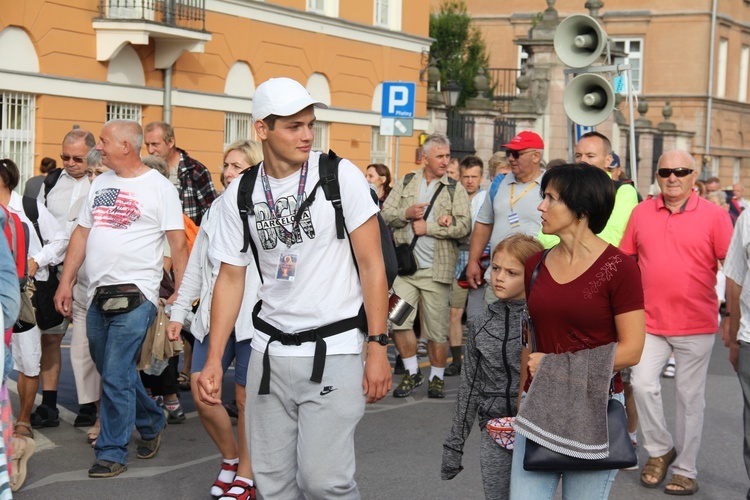 307. Warszawska Pielgrzymka Piesza na szlaku 