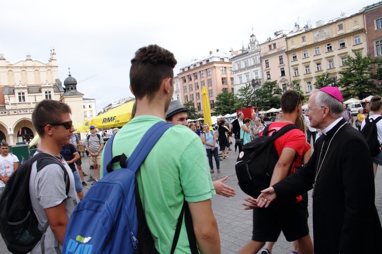 Wyjście 38. Pieszej Pielgrzymki Krakowskiej z Wawelu na Jasną Górę