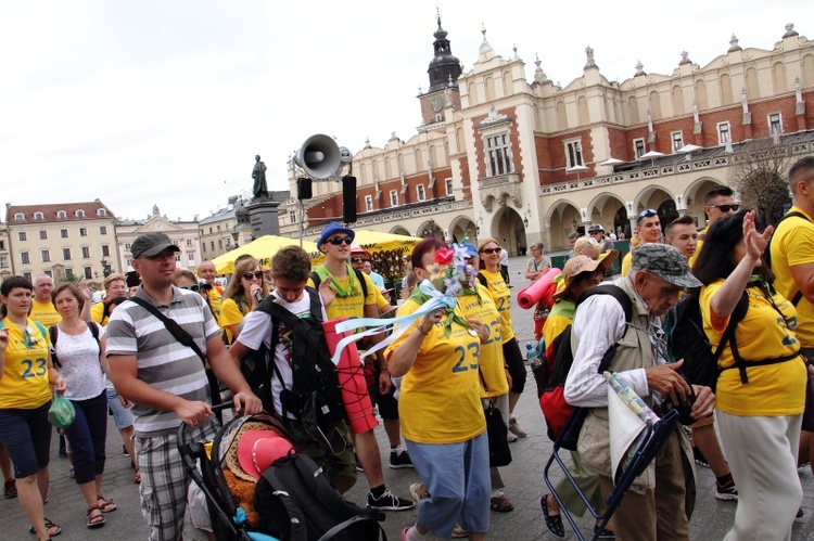 Wyjście 38. Pieszej Pielgrzymki Krakowskiej z Wawelu na Jasną Górę