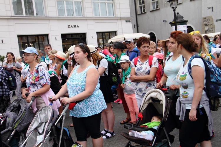 Wyjście 38. Pieszej Pielgrzymki Krakowskiej z Wawelu na Jasną Górę