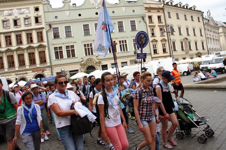 Wyjście 38. Pieszej Pielgrzymki Krakowskiej z Wawelu na Jasną Górę