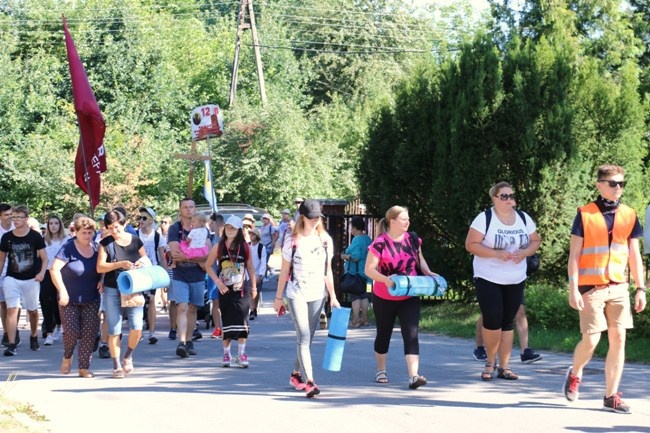 Piesza pielgrzymka z Radomia na Jasną Górę - Msza św.