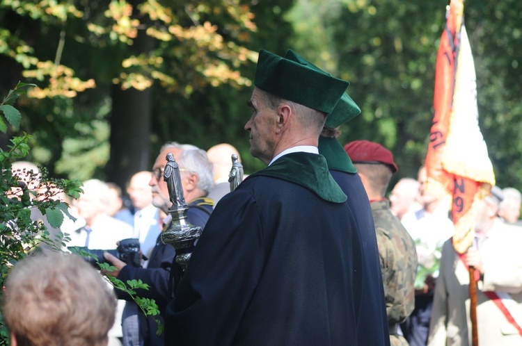 Pożegnanie prof. Dzielskiej na cmentarzu Salwatorskim