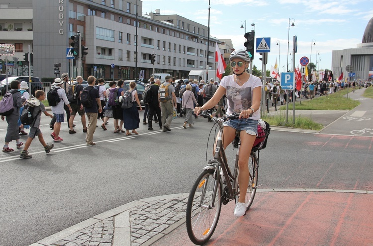 Opatrzności Boża, prowadź "17-tki"