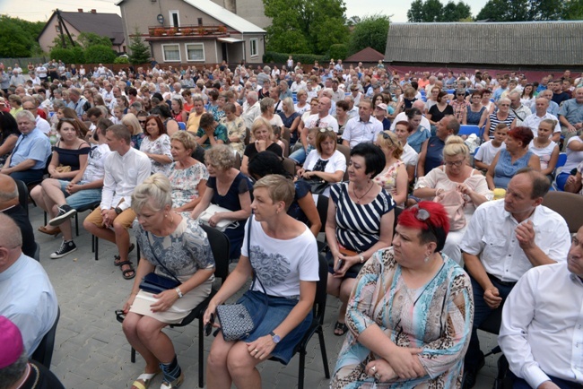 Parafia w Lipie - poświęcenie po renowacji