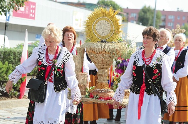 ▼	Po Mszy św. odbędzie się tradycyjny konkurs wieńców.