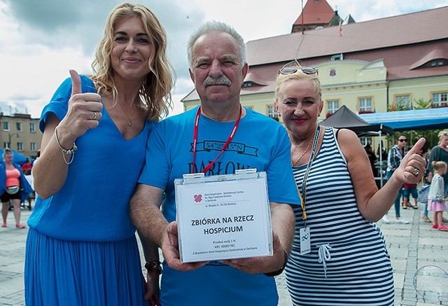 ▲	Po raz szósty fundacja namówiła darłowian do pomagania hospicjum.