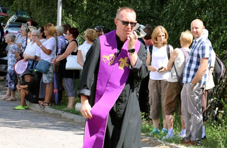 Nowoczesne środki mogą pomóc w sprawniejszym i bezpiecznym pielgrzymowaniu