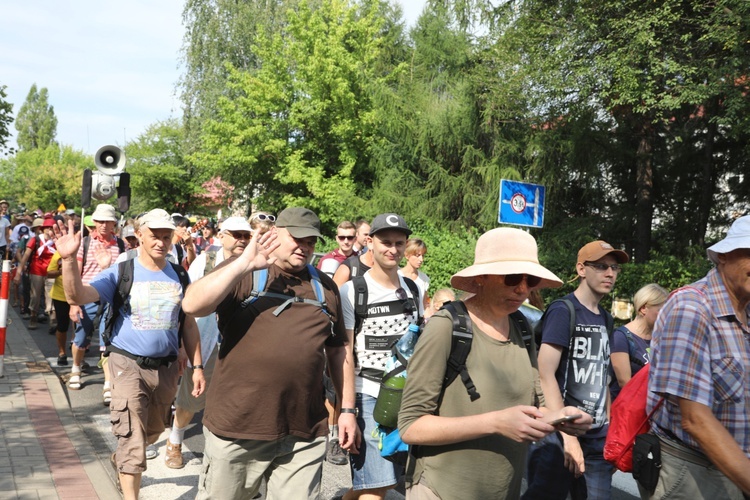 27. Diecezjalna Pielgrzymka wyrusza z Hałcnowa na Jasną Górę - 2018