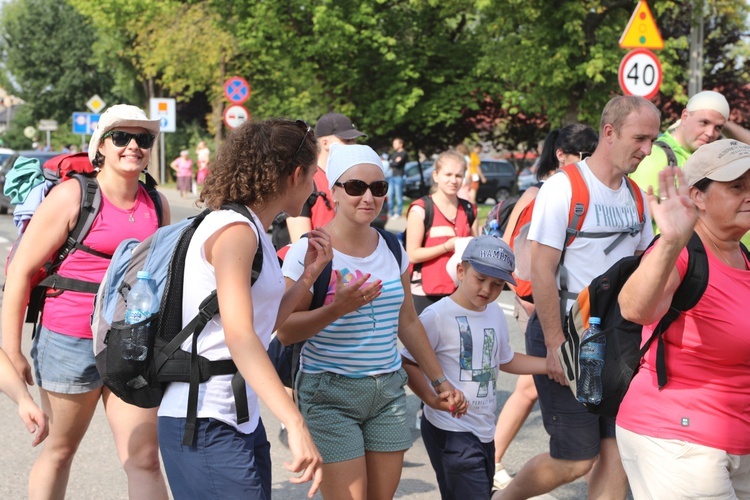 27. Diecezjalna Pielgrzymka wyrusza z Hałcnowa na Jasną Górę - 2018