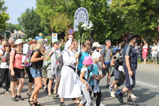 27. Diecezjalna Pielgrzymka wyrusza z Hałcnowa na Jasną Górę - 2018