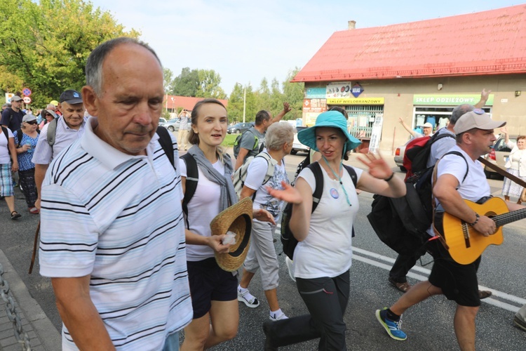 27. Diecezjalna Pielgrzymka wyrusza z Hałcnowa na Jasną Górę - 2018